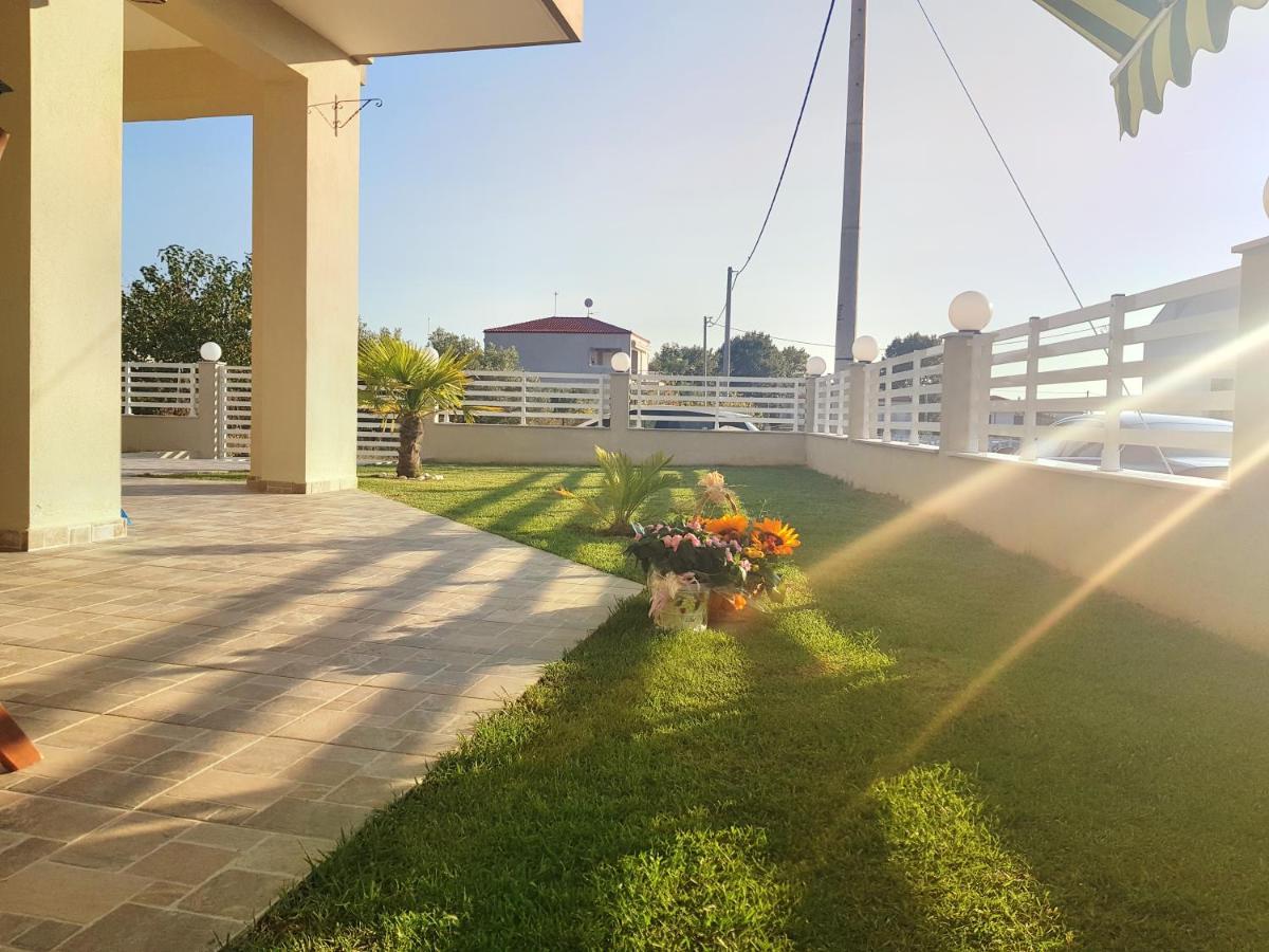 Mango Apartment Nikiti  Ngoại thất bức ảnh